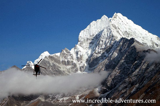Helicptor Parachute Jump at Mt Everest